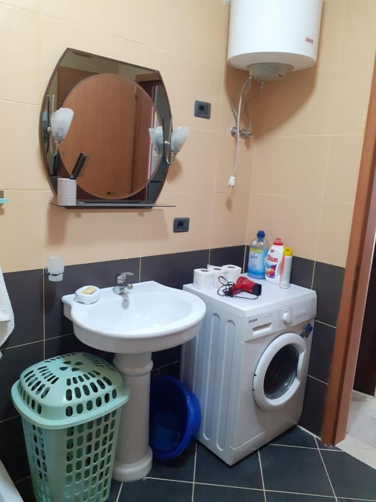Ardo Apartament Durres Luaran gambar